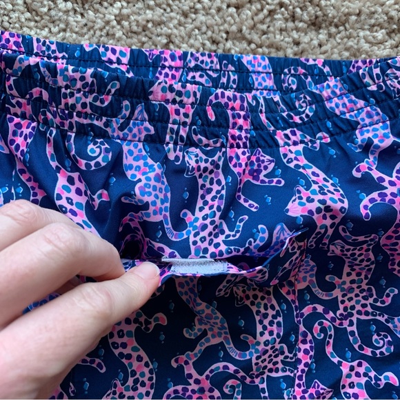 Lilly Pulitzer Luxletic Shorts Medium Cheetah Leopard Blue Pink Purple Lined - Picture 4 of 11